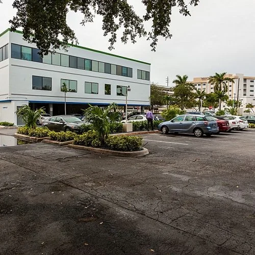International City Building I, property photograph 3